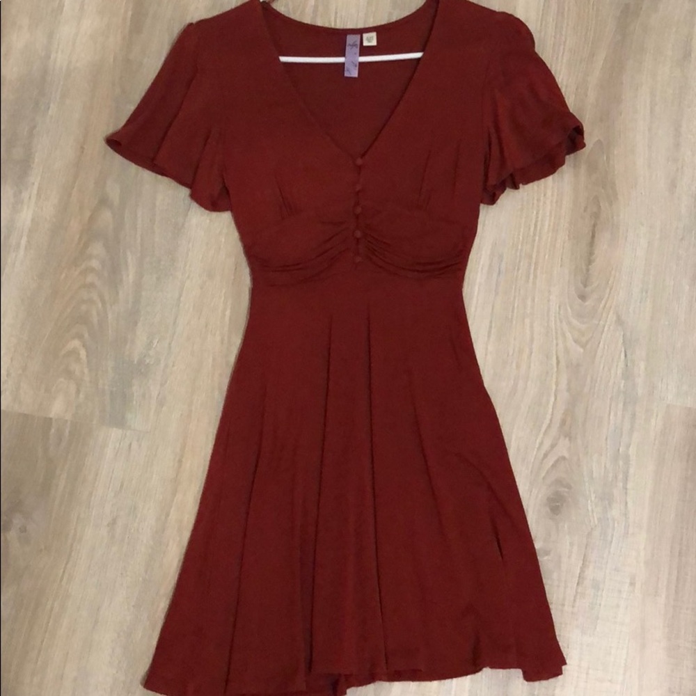 Cute burgundy/red flowy dress
